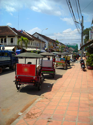 Tuktuks in Siem Reap