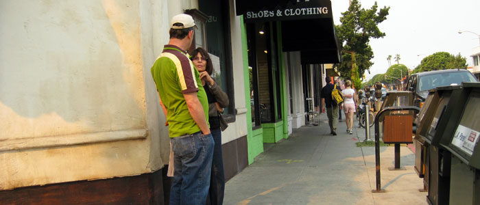 Shopping Main Street in Santa Monica