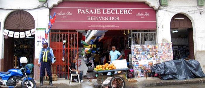 Pasaje Leclerc convenience store Getsemani Cartagena Colombia